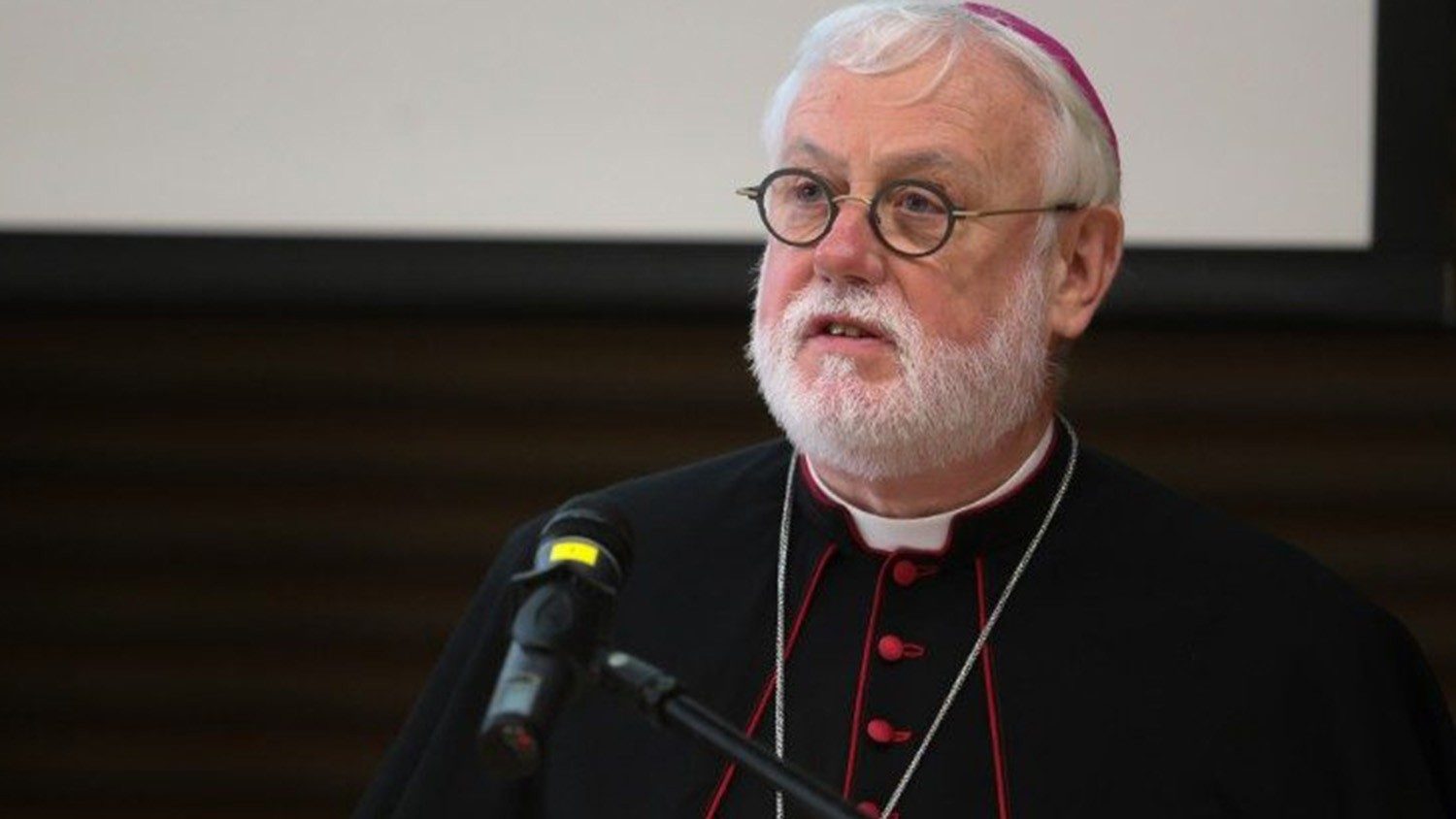 Tổng trưởng Bộ Truyền thông: Truyền thông Công giáo cần cái nhìn ngôn sứ của sự hiệp thông